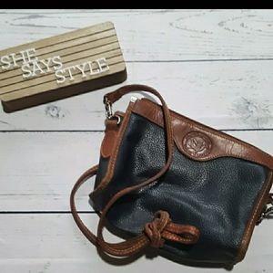 ⭐Vintage⭐ Coldwater Canyon genuine leather satchel